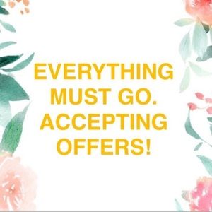 SOS HELP ME CLEAR MY CLOSET